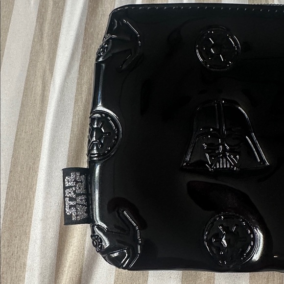 Disney Loungefly Star Wars Makeup Coin Bag - Picture 7 of 15